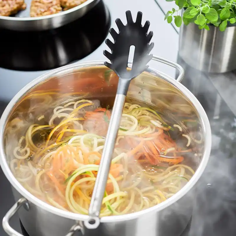 Nowy ROESLE Basic Line 31 cm - łyżka do makaronu / spaghetti ze stali nierdzewnej