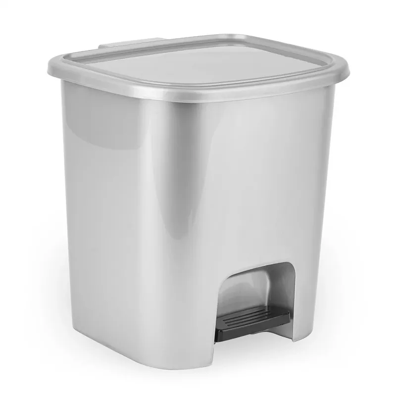 Oferta limitowana Kosz na śmieci z pedałem Plastic Forte Cube 7,5 l srebrny